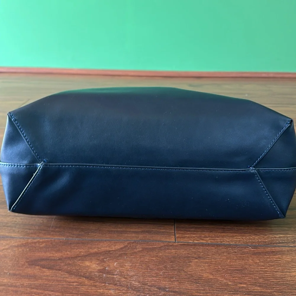 🟢🟢EUC Tom Tailor Shoulder Handbag🟢🟢
